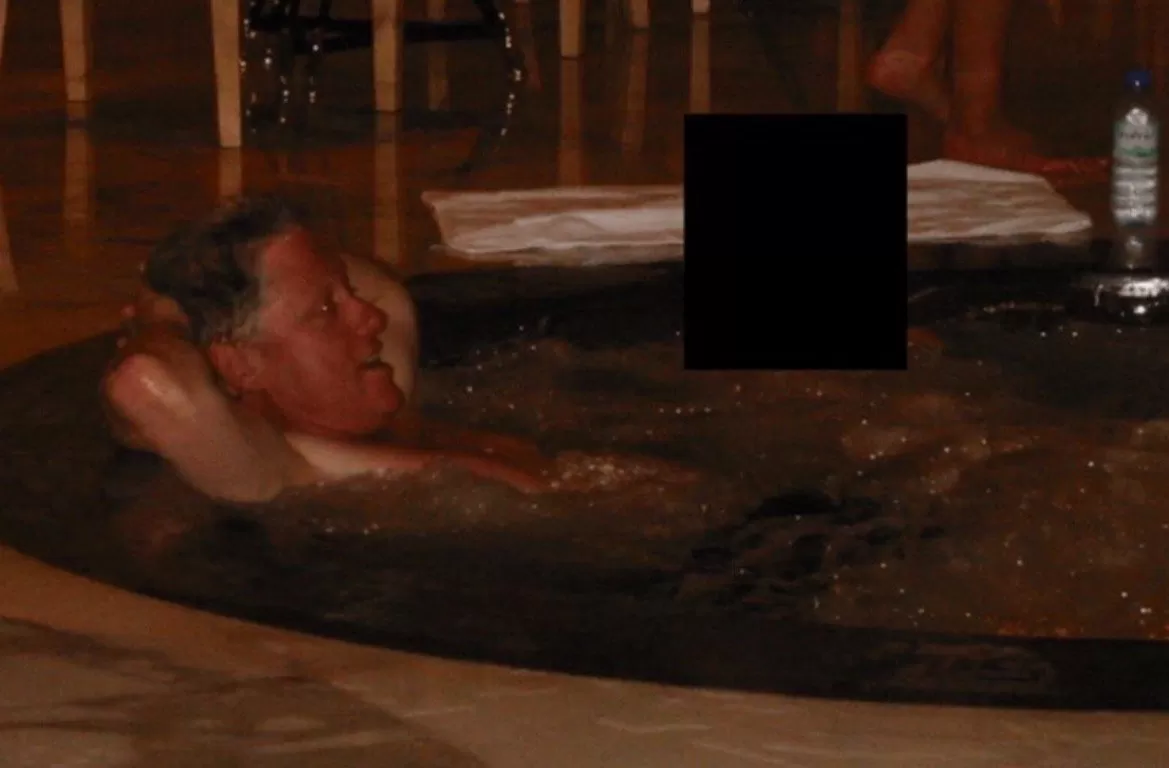 Bill Clinton’s Spox Responds to Bombshell Photos of Former President in Hot Tub with Epstein Sex-Trafficking Victim