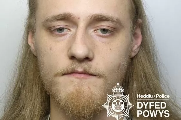 Man met '14-year-old girl' online and within just 17 minutes he sent her a disgusting video