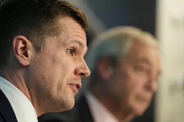 Robert Jenrick attacks Tories as ‘failed’ party as he defects to Reform