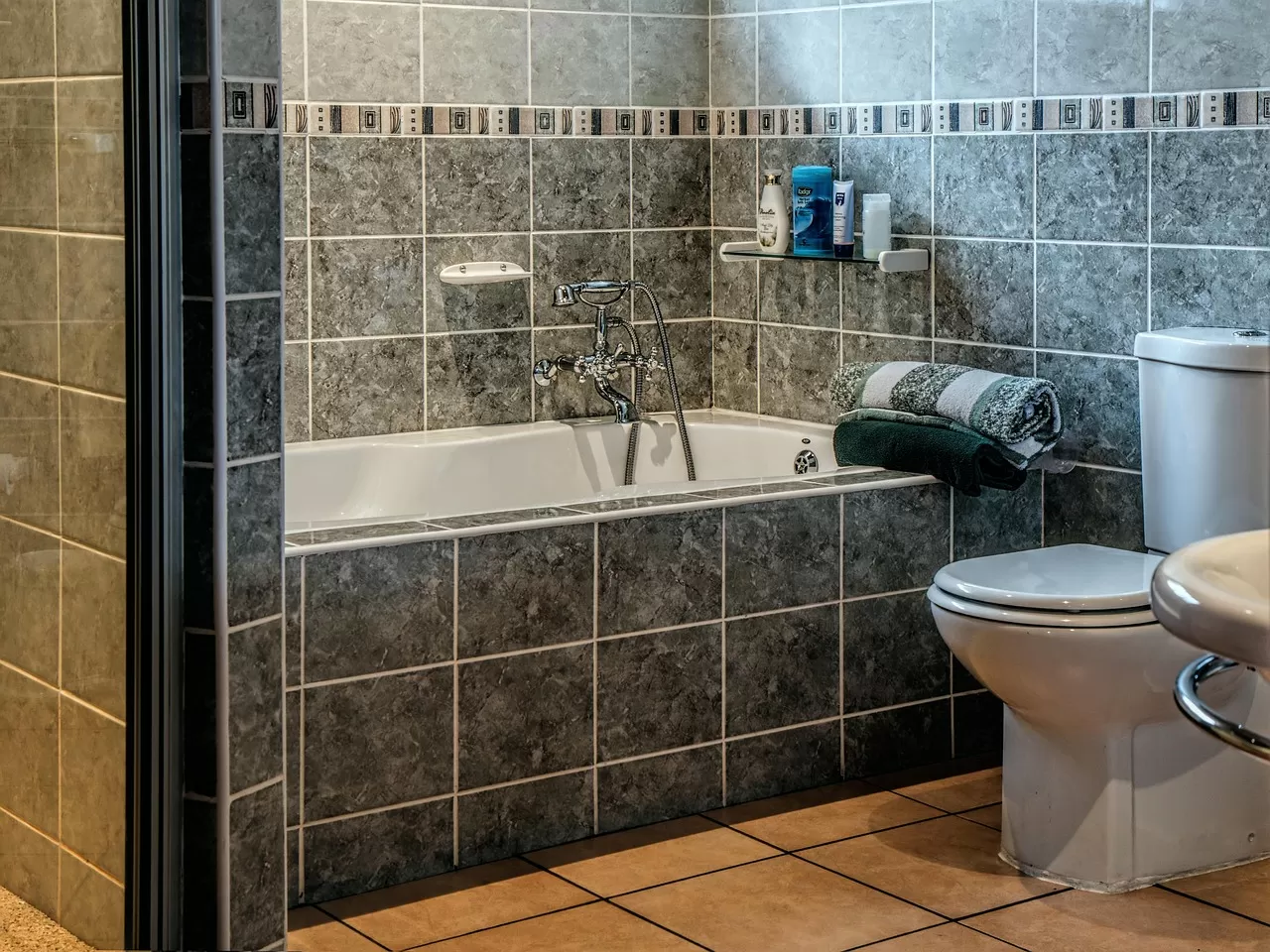 Frequent Urination at Night? Hidden Causes and Symptoms That Could Signal Bigger Health Issues ​