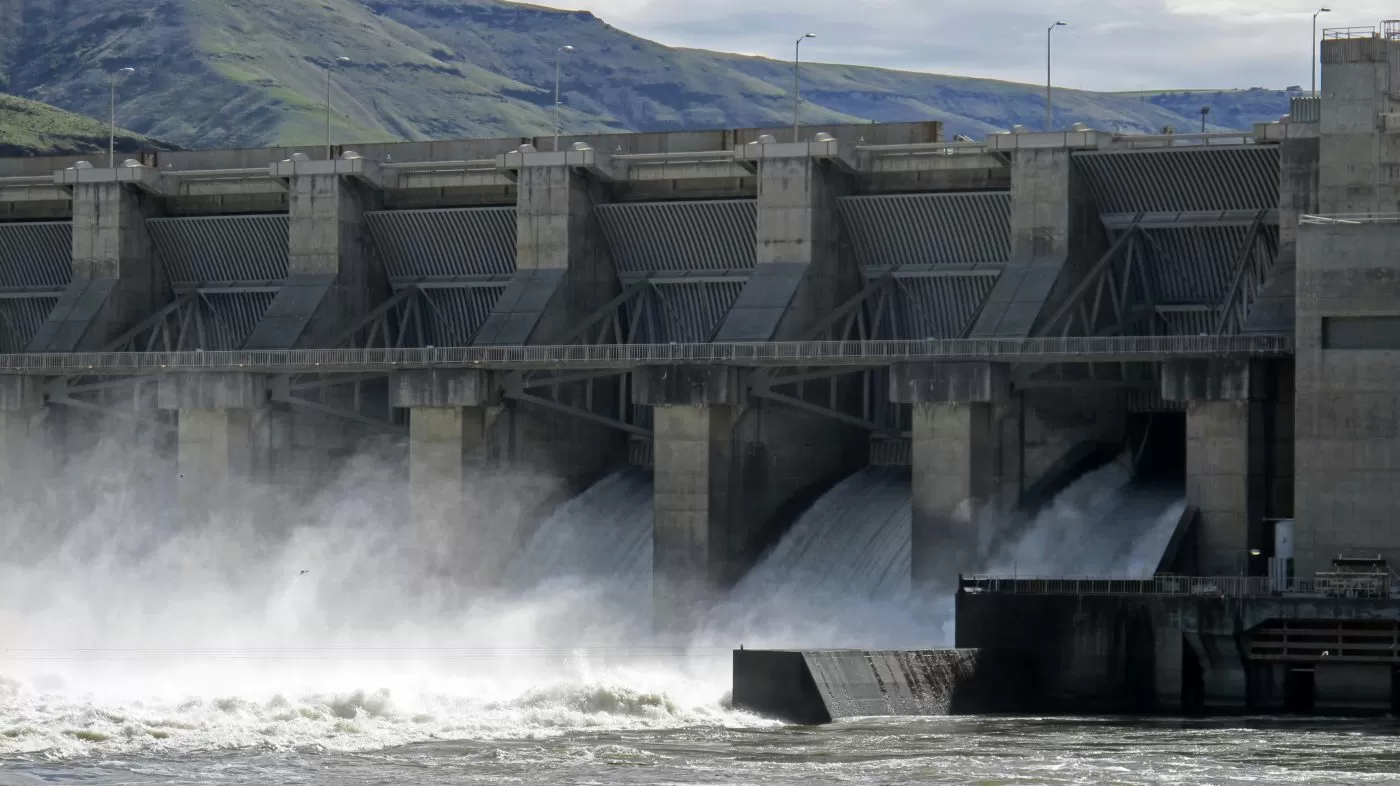 Judge orders changes to Pacific Northwest dam operations to help salmon
